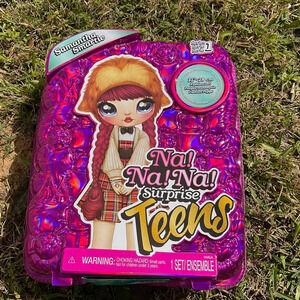 Na! Na! Na! Surprise‎ Teens Fashion Doll Toy– Samantha Smartie NWT/B*